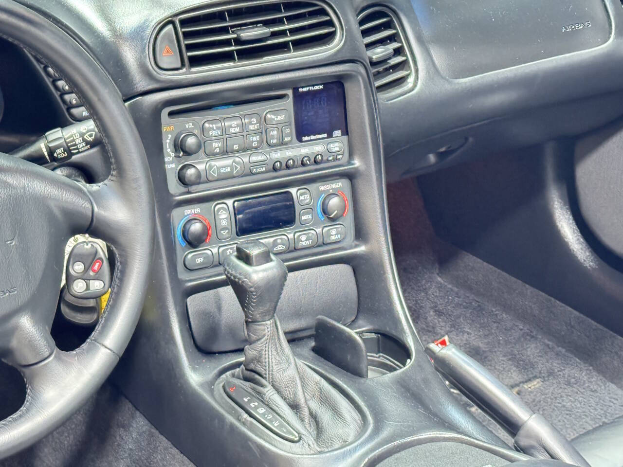 2002 Chevrolet Corvette 34