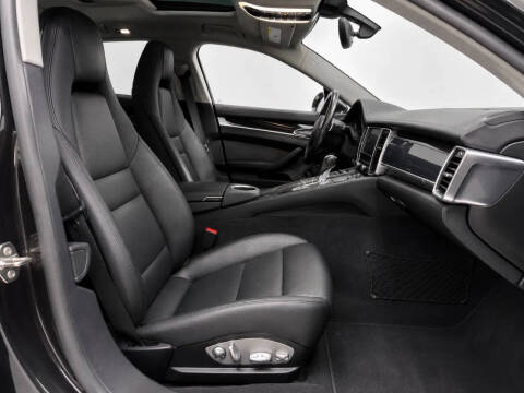 2015 Porsche Panamera