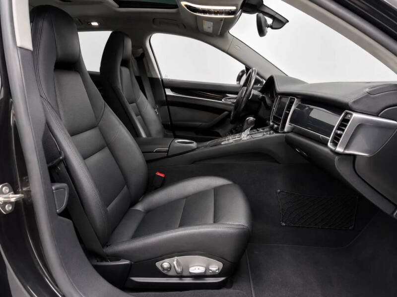 2015 Porsche Panamera