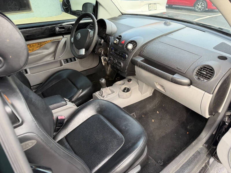 2005 Volkswagen New Beetle Convertible GLS 1.8T