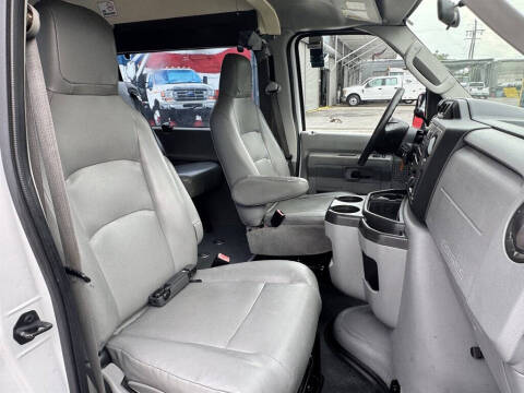 2013 Ford E-Series E-150