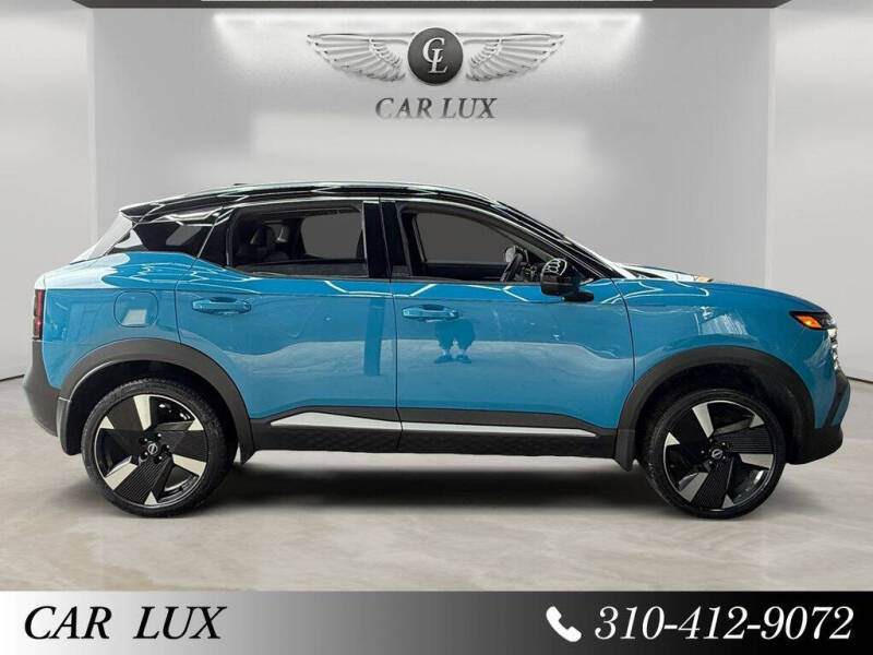 2025 Nissan Kicks SR