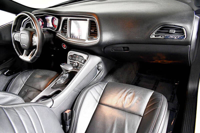 2015 Dodge Challenger SRT Hellcat