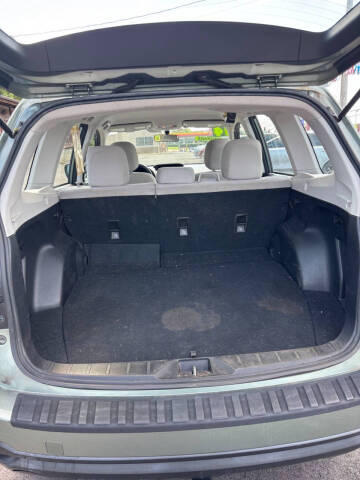 2014 Subaru Forester 2.5i