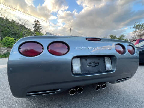 2004 Chevrolet Corvette