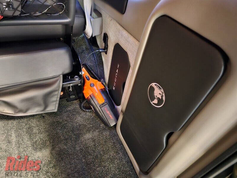 2022 Chevrolet Express 2500