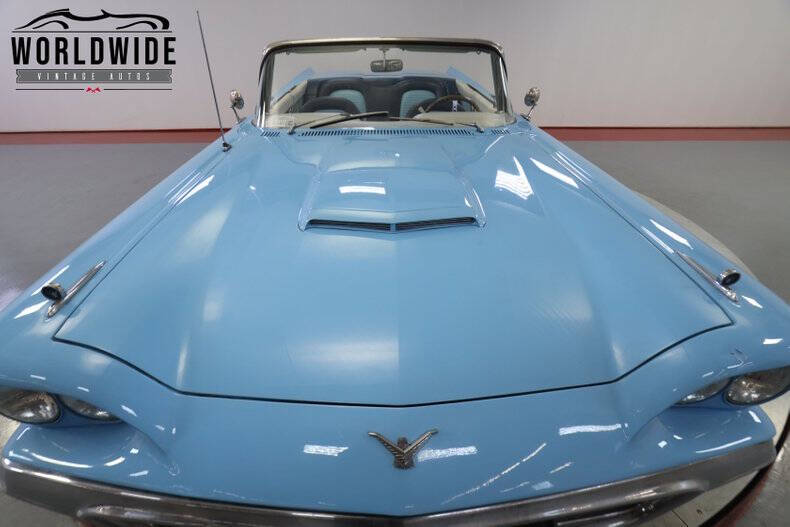 1959 Ford Thunderbird