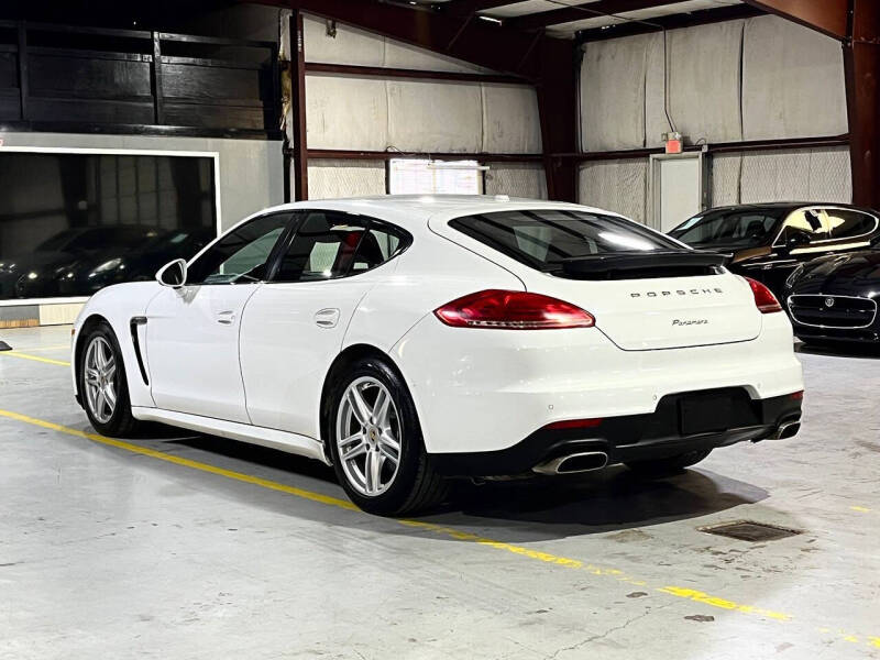 2014 Porsche Panamera 4