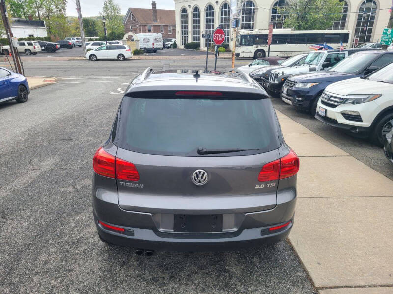 2012 Volkswagen Tiguan SE
