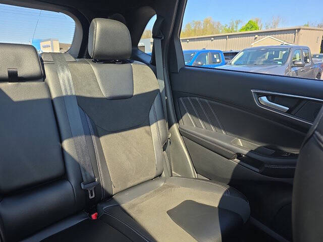 2022 Ford Edge ST