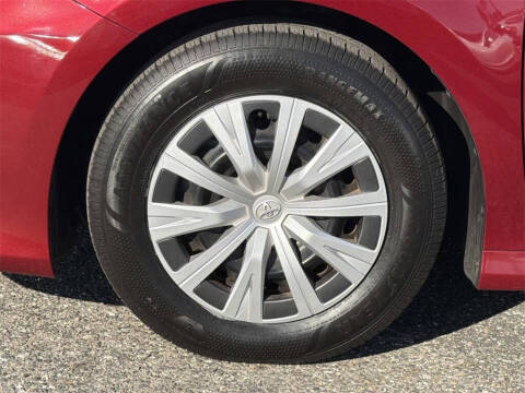 2021 Toyota Camry Hybrid LE