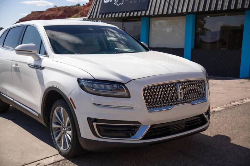 2020 Lincoln Nautilus Standard