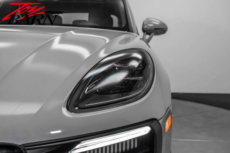 2023 Porsche Macan S