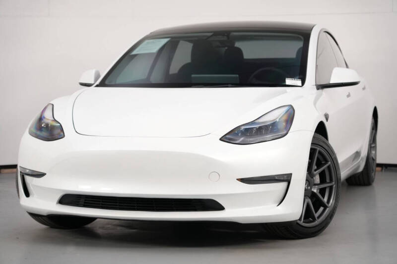2022 Tesla Model 3 Long Range