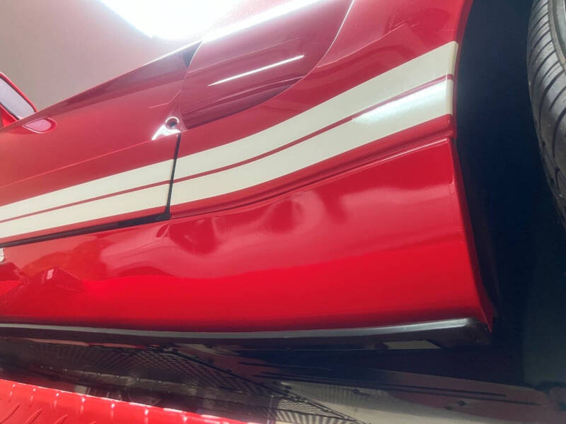 2005 Ford GT Base - Photo 32