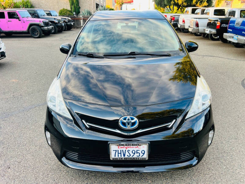 2014 Toyota Prius v Three