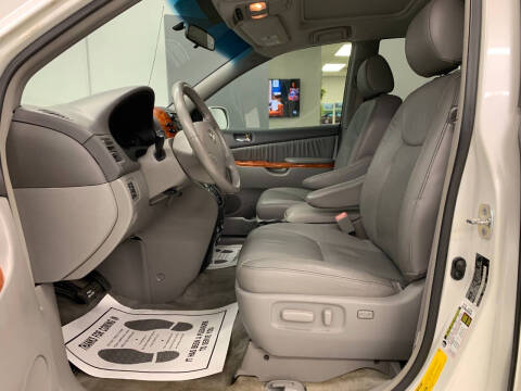 2008 Toyota Sienna XLE