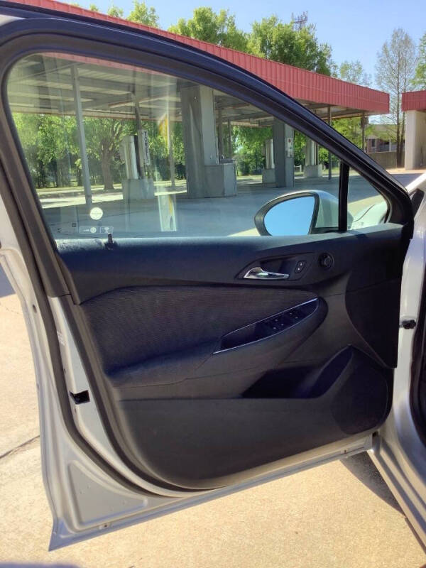 2017 Chevrolet Cruze LT Auto