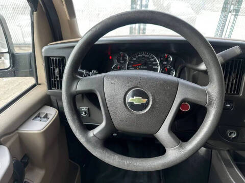 2017 Chevrolet Express 2500
