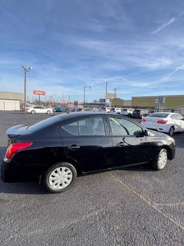 2015 Nissan Versa 1.6 S
