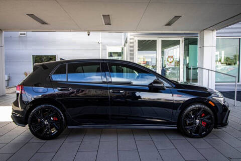 2023 Volkswagen Golf GTI SE