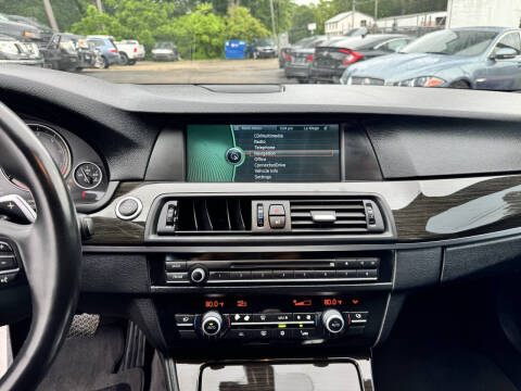 2012 BMW 5 Series 550i