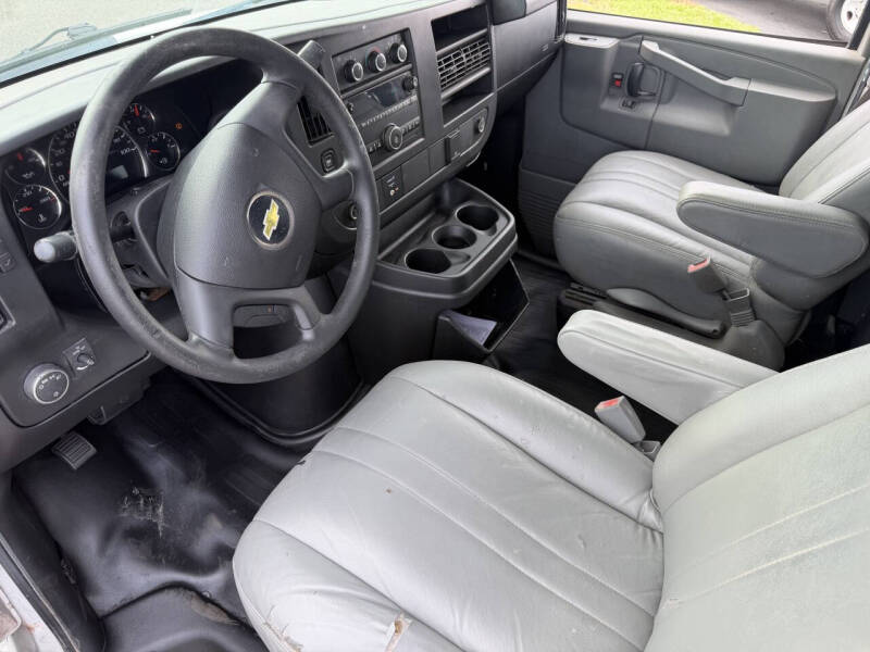 2017 Chevrolet Express 2500