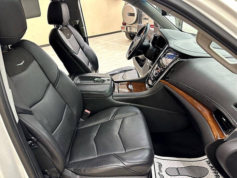 2018 Cadillac Escalade Premium Luxury
