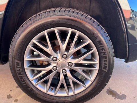 2017 Jeep Grand Cherokee Summit