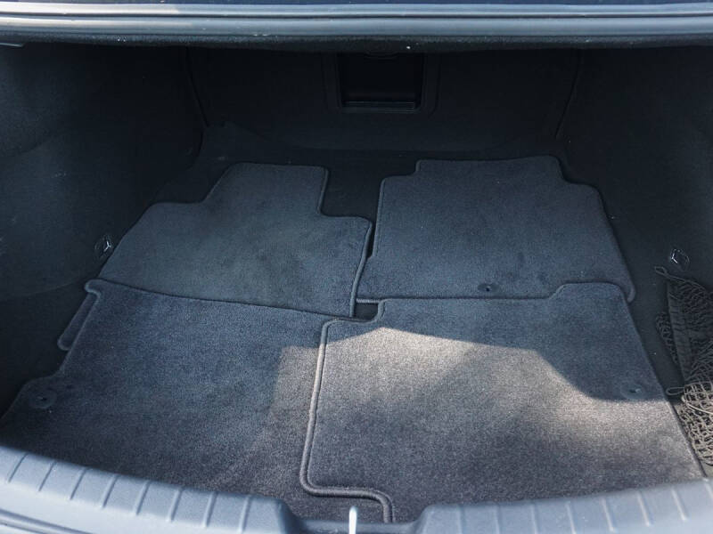 2017 Kia Cadenza Limited