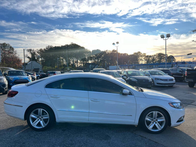 2013 Volkswagen CC R-Line photo 4