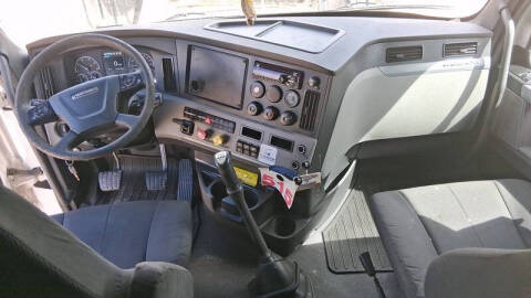 2020 Freightliner Cascadia 126