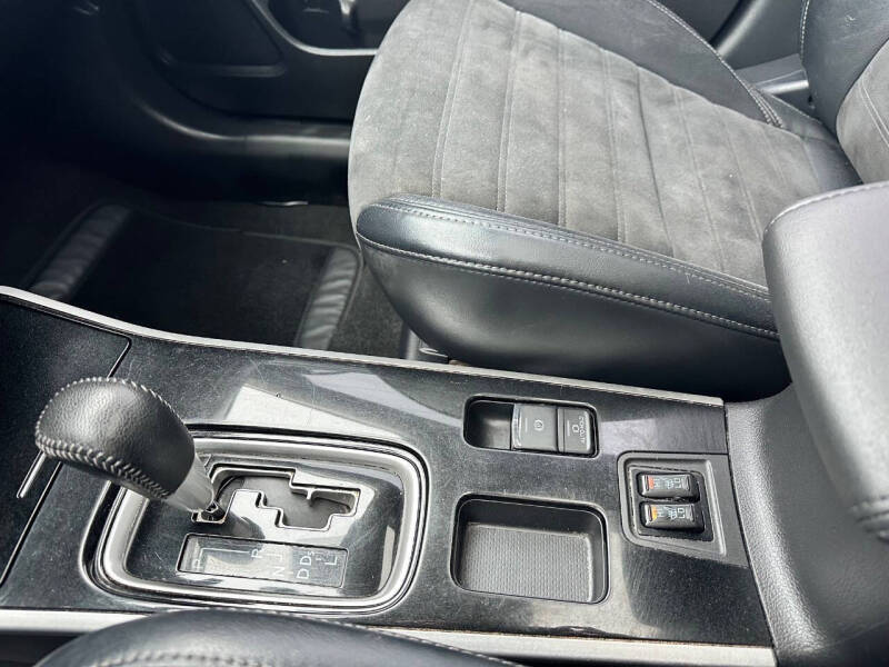 2019 Mitsubishi Outlander SE