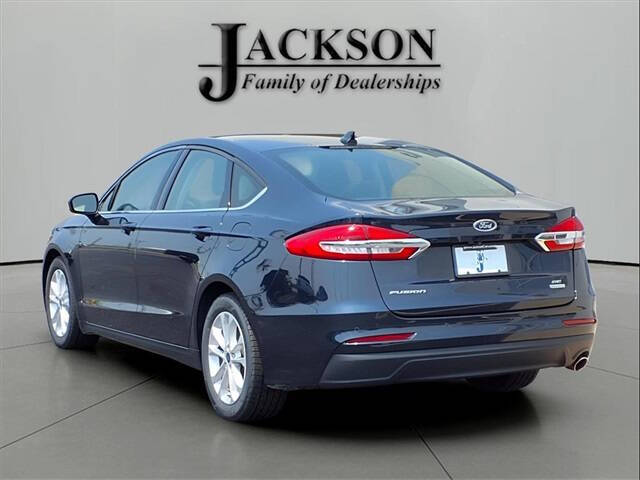 2020 Ford Fusion SE