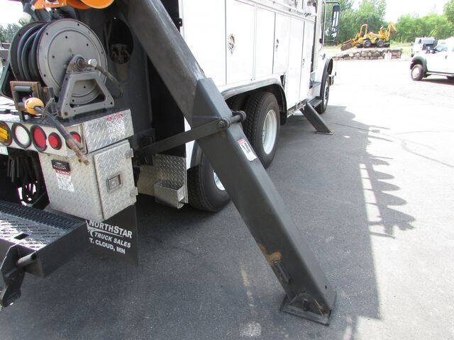 2014 Freightliner M2 106