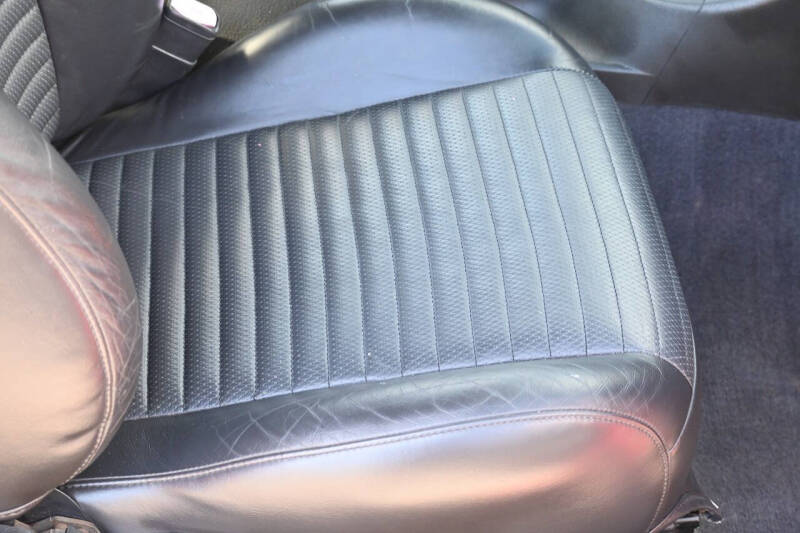 2004 Ford Mustang Mach 1 Premium