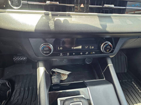 2022 Mitsubishi Outlander ES