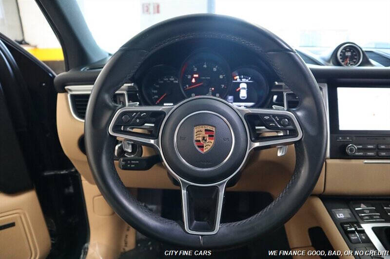 2018 Porsche Macan