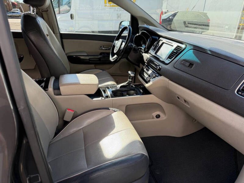 2018 Kia Sedona