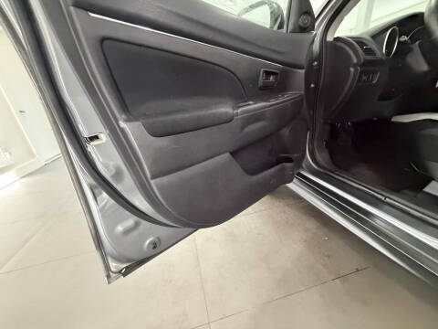 2014 Mitsubishi Outlander Sport ES