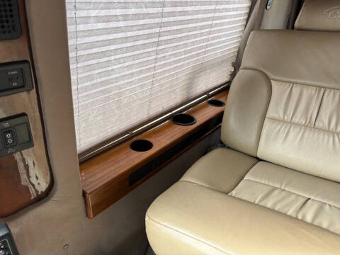 2003 Ford E-Series E-250 SD