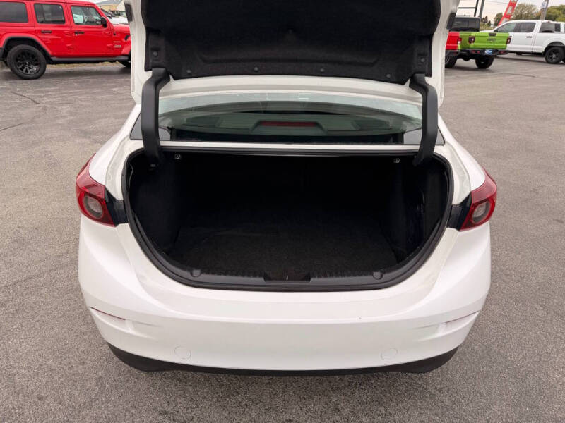 2017 Mazda MAZDA3 Touring