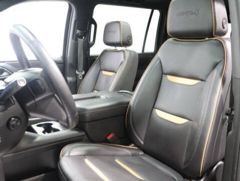 2023 GMC Yukon XL AT4