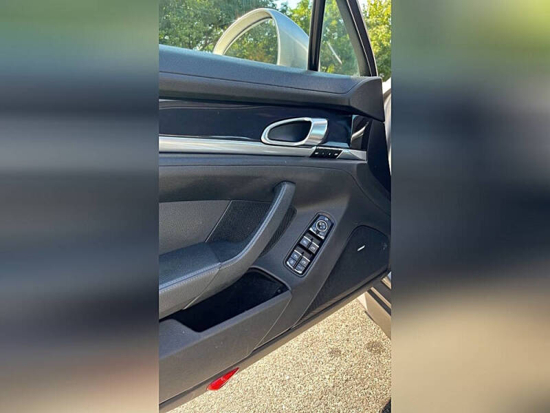 2011 Porsche Panamera