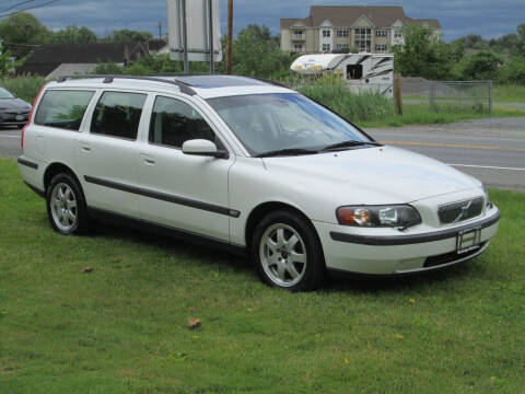 2004 Volvo V70 for sale at Saratoga Motors in Gansevoort NY