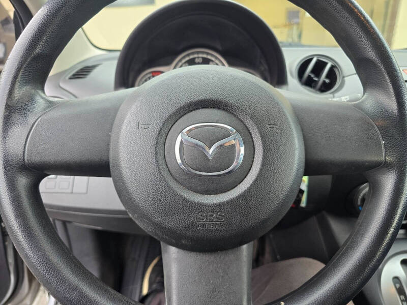 2011 Mazda MAZDA2 Touring