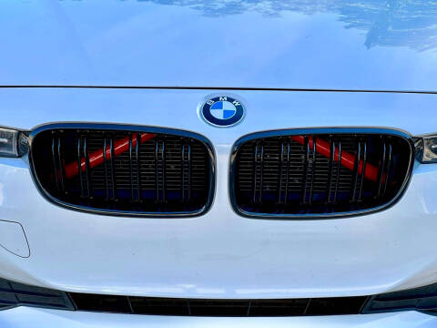 2015 BMW 3 Series 320i