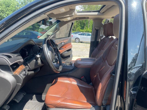 2018 Cadillac Escalade Luxury