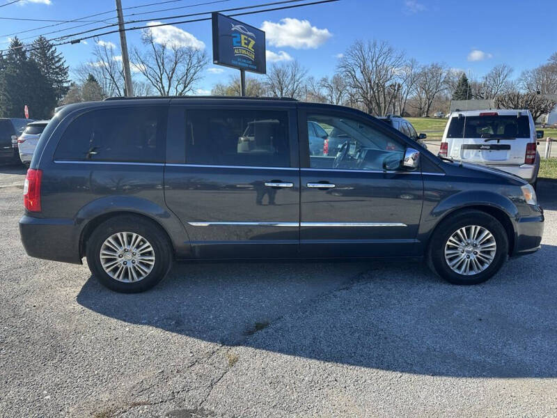 2013 Chrysler Town and Country Touring-L