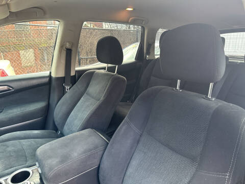 2016 Nissan Pathfinder S